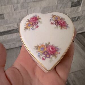 Heart Shaped Trinket Box Pink Flowers Gold Trim Jewlery Box